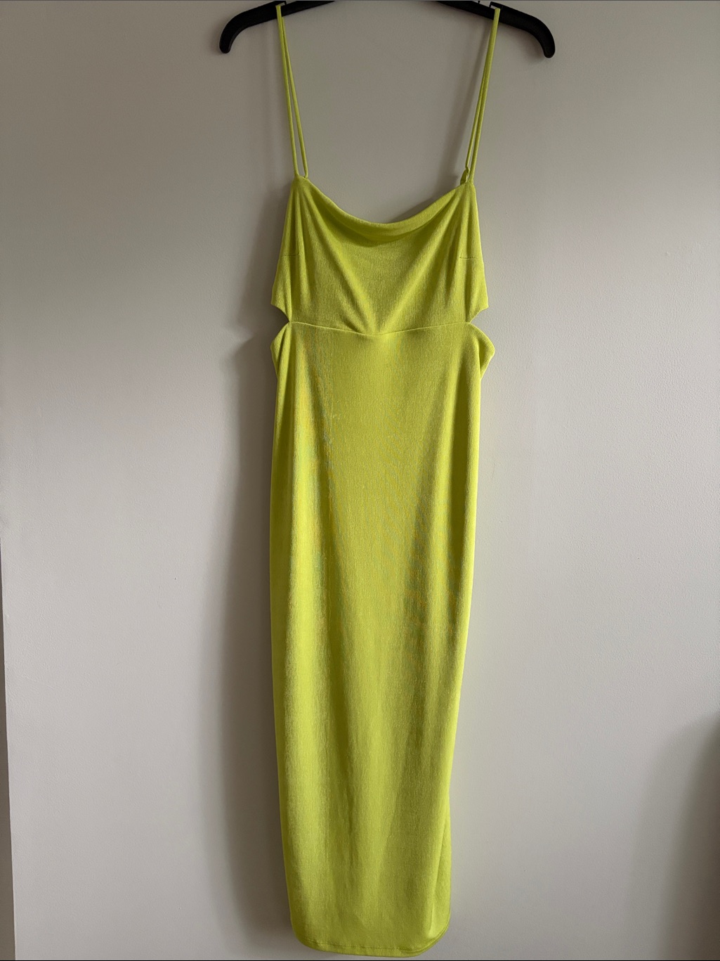 Sleek Lime Green SpaghettiStrap Midi Dress